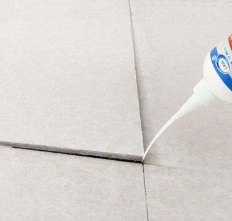 新津瓷砖空鼓维修公司分享卫生间瓷砖脱落的原因可能有以下几点
